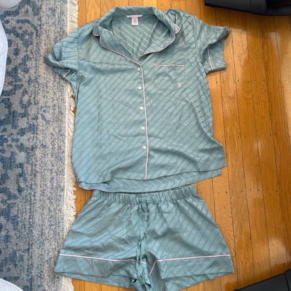 Victoria's Secret Other - Victorias Secret Satin Short Pajamas